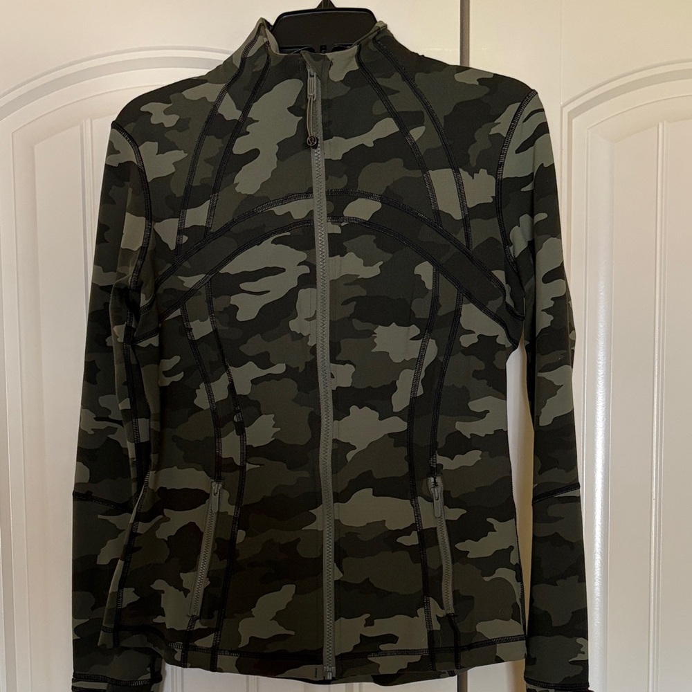 Lululemon RARE Define Camouflage Jacket size 10